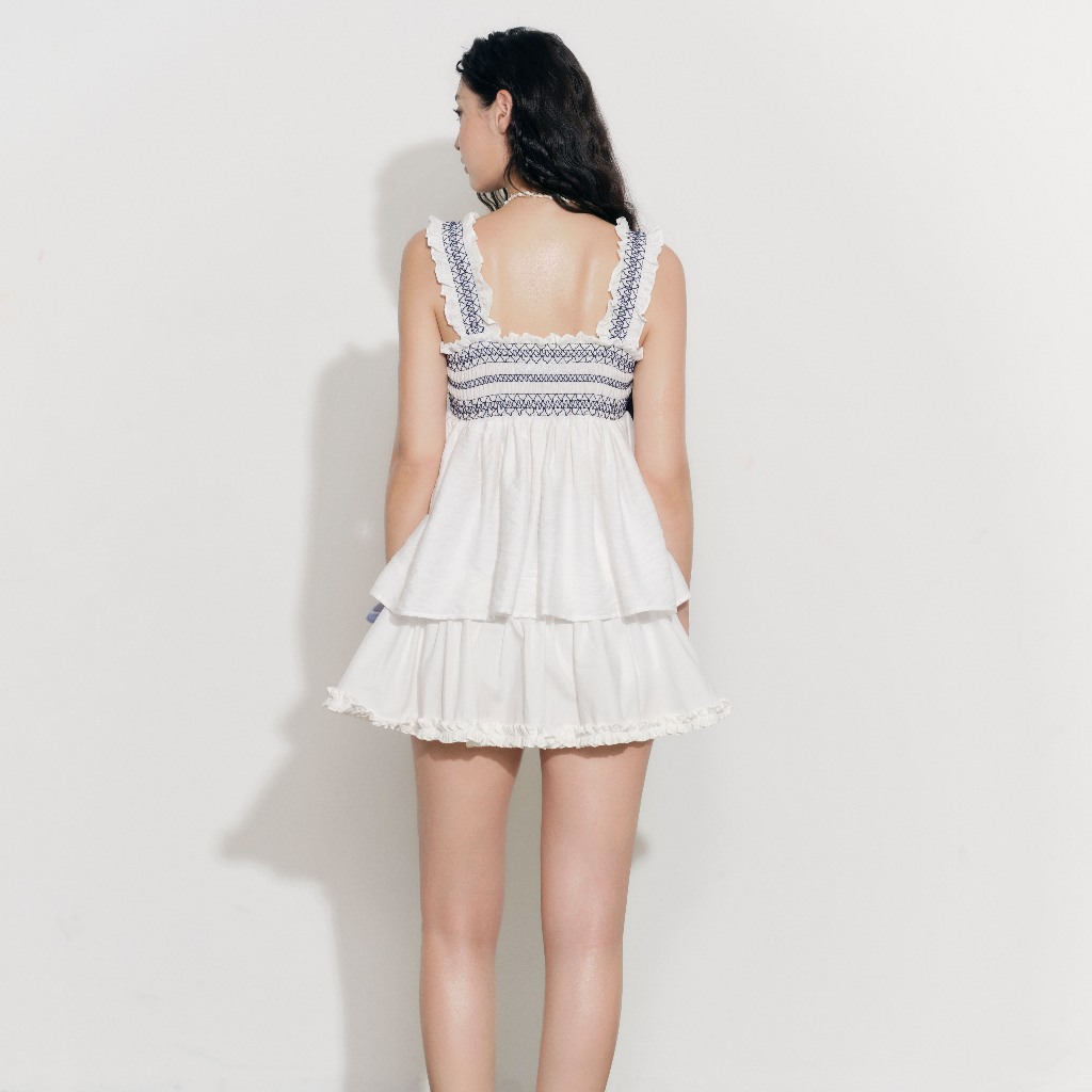 Ảnh DOTTIE - Áo kiểu chạy smocking trang trí - Trắng - T1079 3