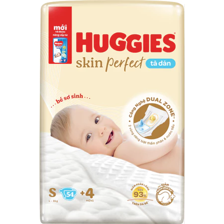 Tã/bỉm dán sơ sinh Huggies Skin Perfect S 54+4 miếng với 2 vùng thấm giảm kích ứng da