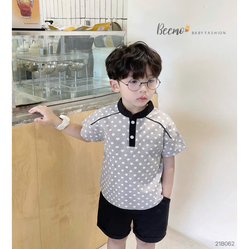 (Hãng Beemo)Bộ quần áo sơ mi cổ tàu họa tiết Ngôi sao phối viền chất sơ mi thô lụa kèm quần kaki mềm cho bé đi học