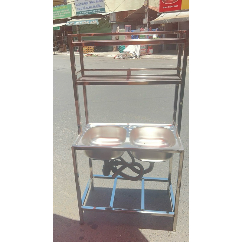 Chậu Rửa Inox Kèm Kệ Phụ Kiện – Tiện Lợi, Bền Đẹp Cho Mọi Không Gian