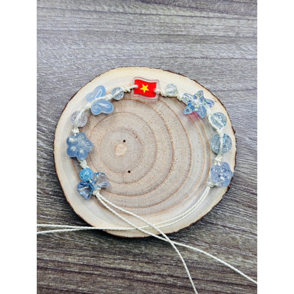 Ảnh Vòng Tay Lá Cờ Việt Nam 2