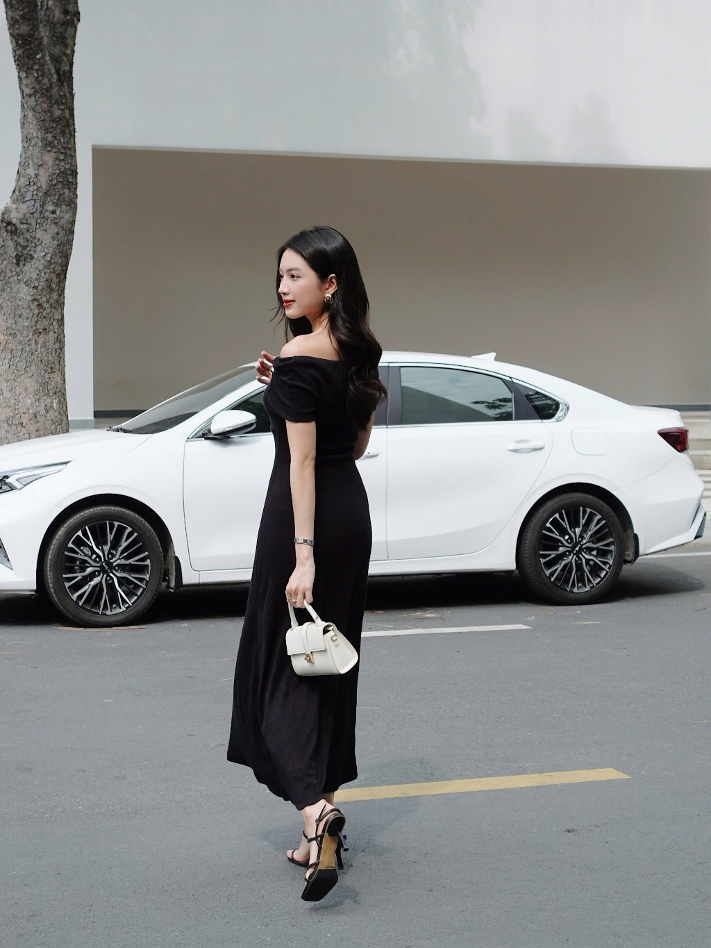 Ảnh Đầm Nữ Trễ Vai Ôm Body Dáng Dài Dự Tiệc - YONRI DRESS - GOÛT DE JUN 1