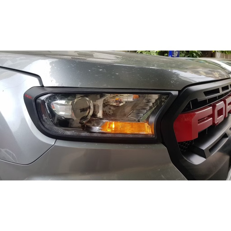 Ốp pha hậu xe Ford Ranger 2016-2021 Nhựa đen ABS hàng cao cấp
