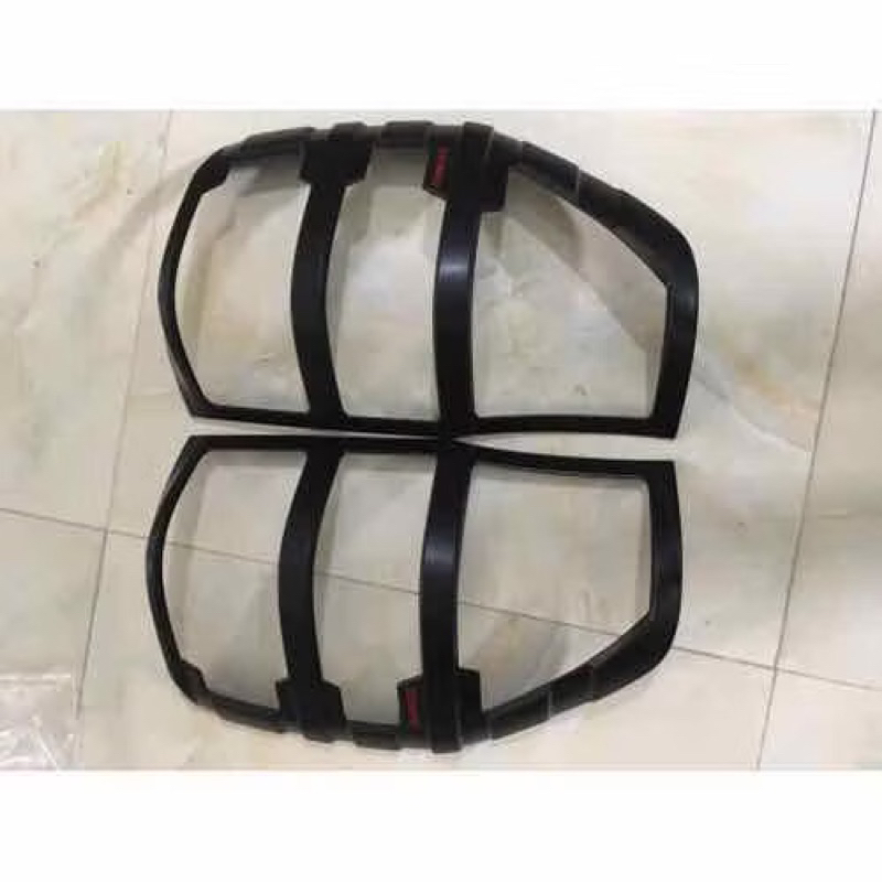 Ốp pha hậu xe Ford Ranger 2016-2021 Nhựa đen ABS hàng cao cấp