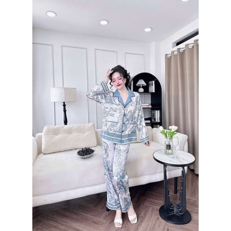 (45-65kg) Bộ ngủ pijama hoạ tiết tay ngắn lụa Latin nút bọc mềm mát