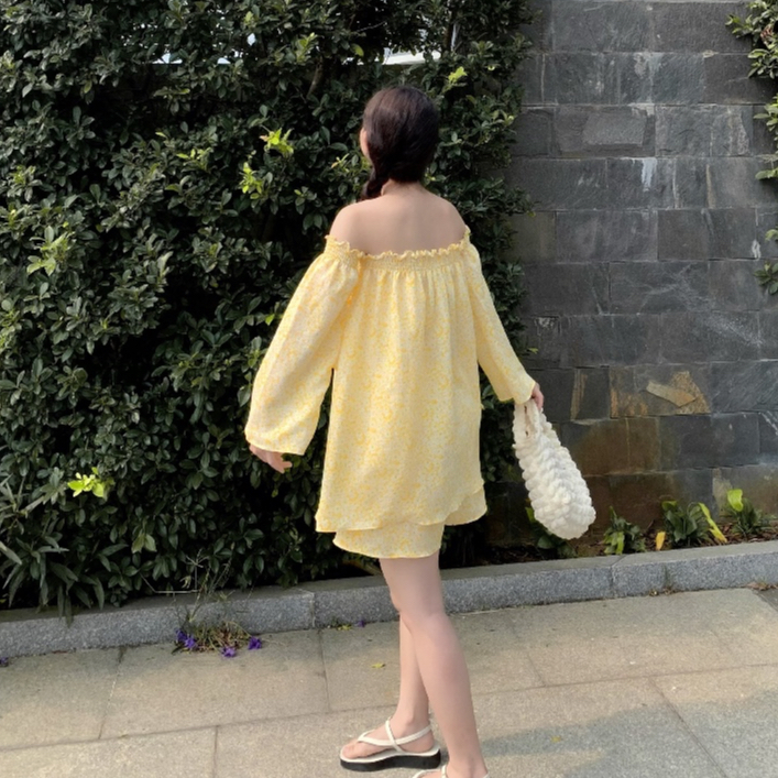 Set áo babydoll trễ vai hoa nhí tay dài