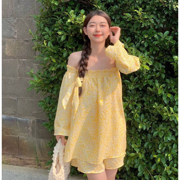 Set áo babydoll trễ vai hoa nhí tay dài