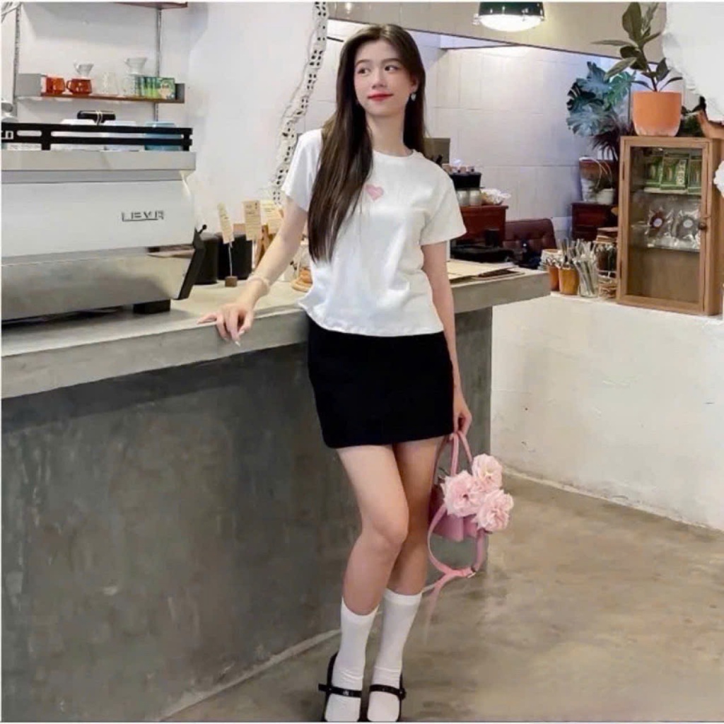 Áo phông in hình trái tim dáng lửng ngang eo phong cách trẻ trung LALA  A32