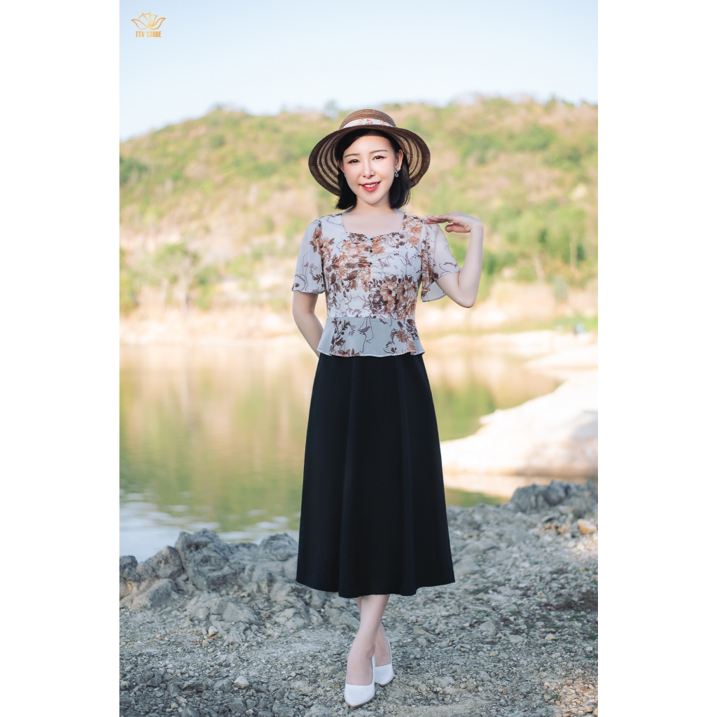 Ảnh Đầm xòe trung niên cho mẹ - Cổ vuông tim kết nút tay loe - Trắng hoa nâu - TTV1863 1