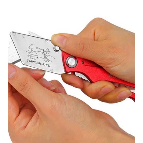 Dao rọc giấy tiện ích gấp gọn WORKPRO WP211003 thay lưỡi dao nhanh có chốt khóa an toàn tay cầm bằng nhôm