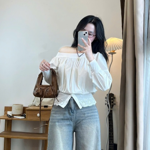 Áo sơ mi dài tay Joolate kiểu lệch vai ren bụng dáng tiểu thư siêu xinh