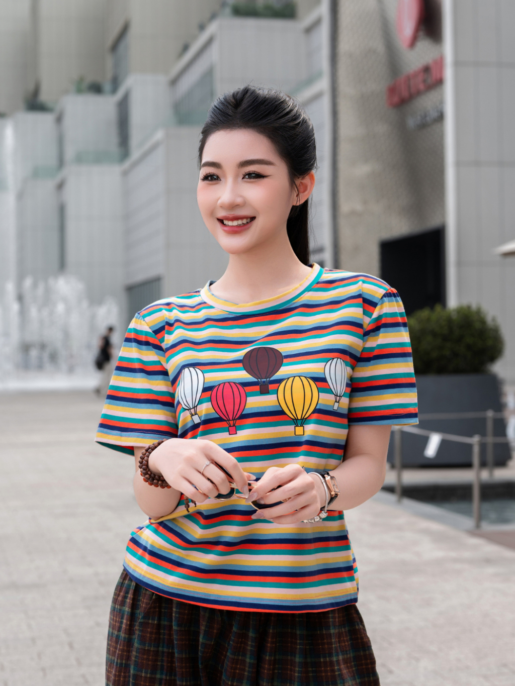 Ảnh Áo Thun Nữ Laroma 02 | Mềm Mát - Thấm Hút Mồ Hôi - An Toàn Cho Da - Bền Bỉ 1