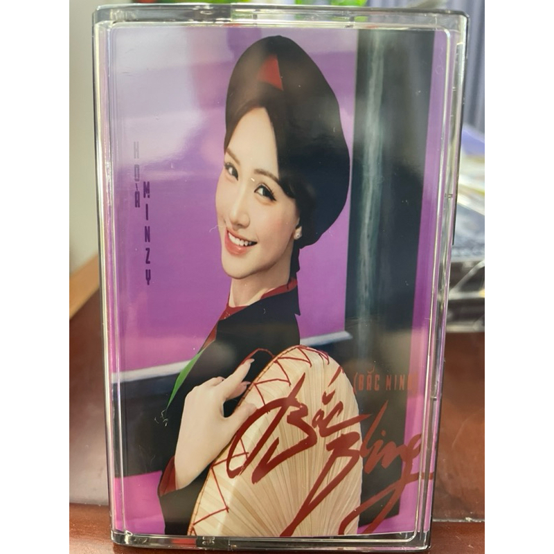 Băng Cassette Hoà Minzy