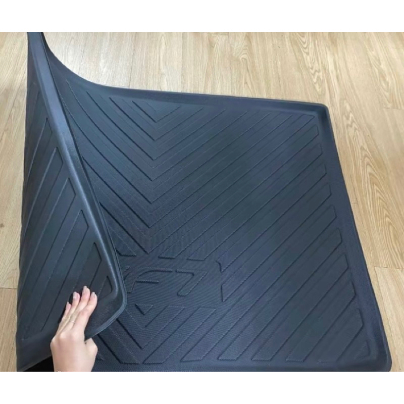Lót cốp xe Vinfast VF6 nhựa dẻo TPE nguyên sinh hàng cao cấp, chuẩn khí phom xe