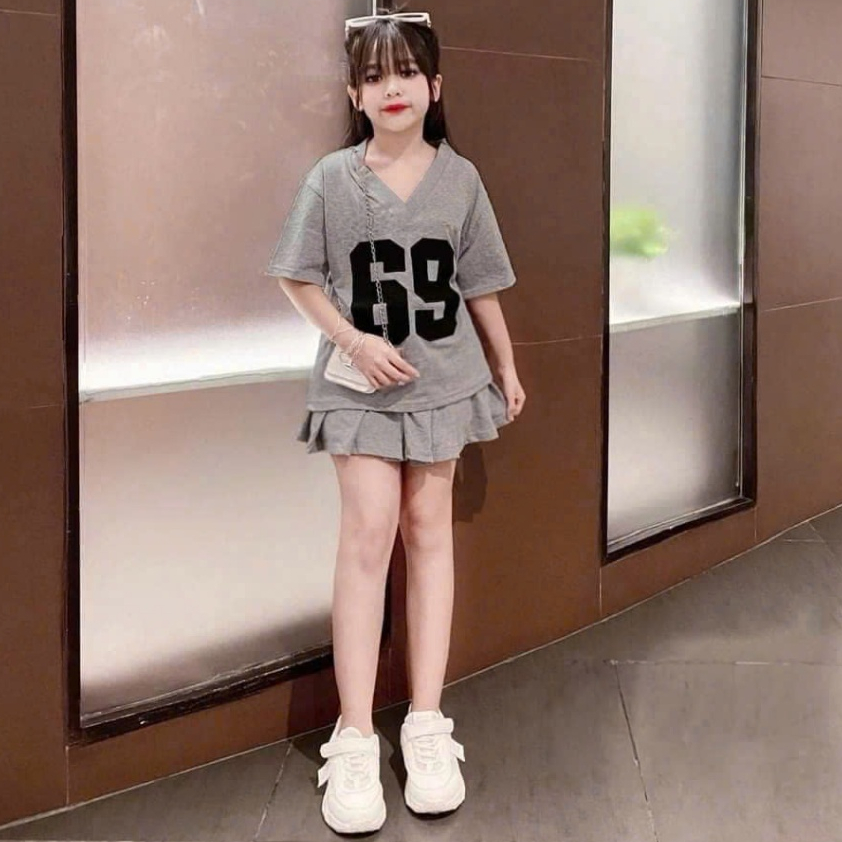 14-45kg. Váy bé gái.Sét chân váy xếp ly có lót váy in số 69 chất vải cotton mềm mịn thấm hút mồ hôi. VS002