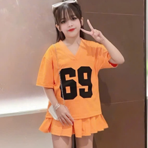 14-45kg. Váy bé gái.Sét chân váy xếp ly có lót váy in số 69 chất vải cotton mềm mịn thấm hút mồ hôi. VS002