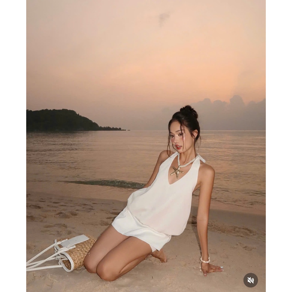 Áo Cổ Yếm Cột Dây Trắng Hở Lưng SISON TOP Đi Biển Dáng Bí Phi Lụa Mềm SAN Clothings - P116