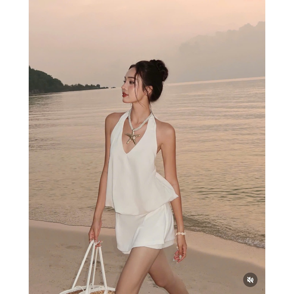 Áo Cổ Yếm Cột Dây Trắng Hở Lưng SISON TOP Đi Biển Dáng Bí Phi Lụa Mềm SAN Clothings - P116