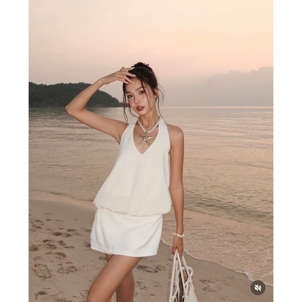 Áo Cổ Yếm Cột Dây Trắng Hở Lưng SISON TOP Đi Biển Dáng Bí Phi Lụa Mềm SAN Clothings - P116