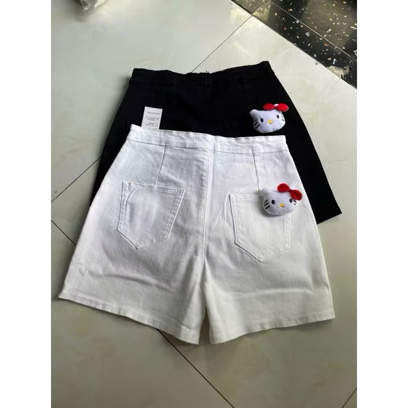Q KITTY TRẮNG