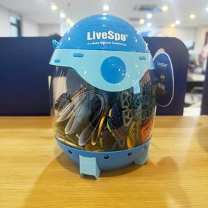 Đồ chơi Trứng xếp hình LiveSpo, chứa các mảnh ghép xếp hình ngẫu nhiên đa dạng cho bé thỏa sức sáng tạo.