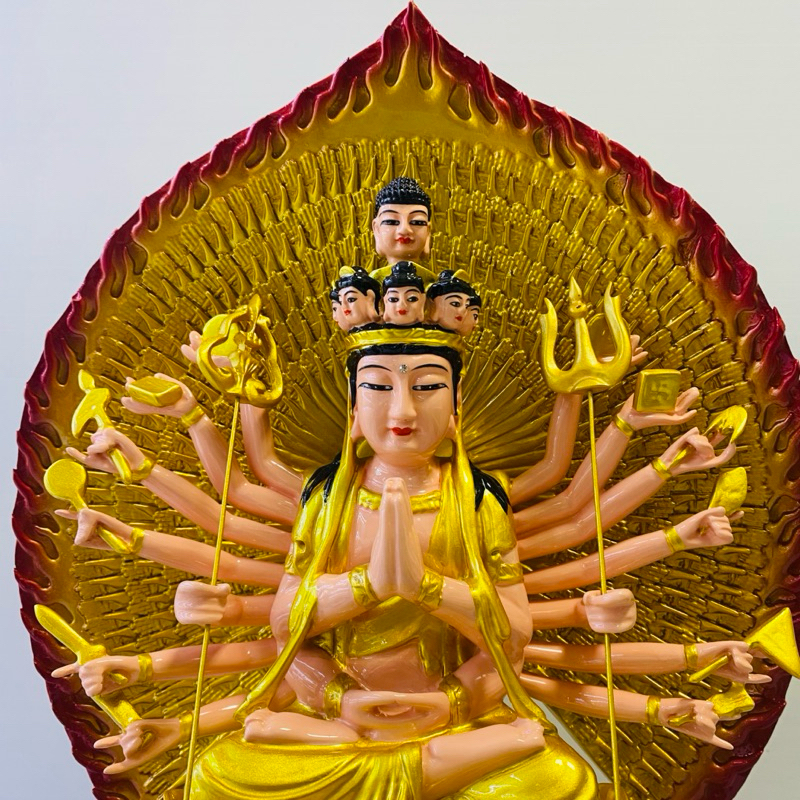 Tượng Thiên Thủ Thiên Nhãn.