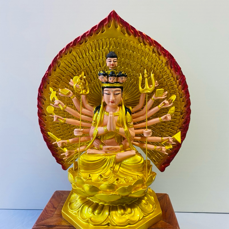 Tượng Thiên Thủ Thiên Nhãn.