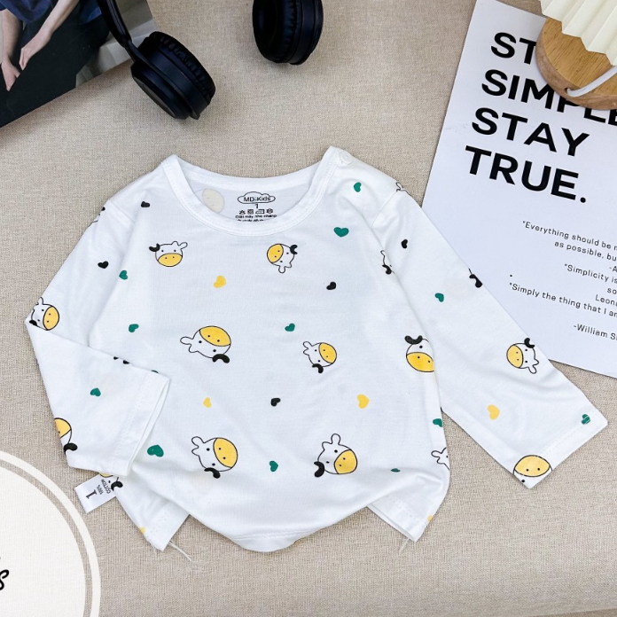 Áo dài tay chất thun lạnh nền trắng họa tiết thú đáng yêu, có cúc cài vai cho bé từ 4-14kg Saubabi
