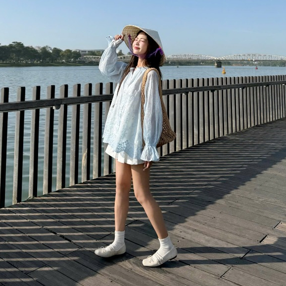 Ảnh Áo Babydoll Nữ Cổ Trụ Viền Bèo Bo Tay Siêu Xinh - TAWON TOP - GOÛT DE JUN 3