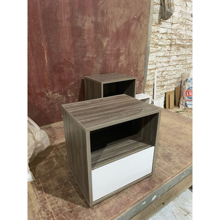 tủ ,tap đầu giường gỗ mdf màu vân xám hàng đóng sẵn không cần lắp ráp 40x31x41 .giao mỗi đơn 1 chiếc