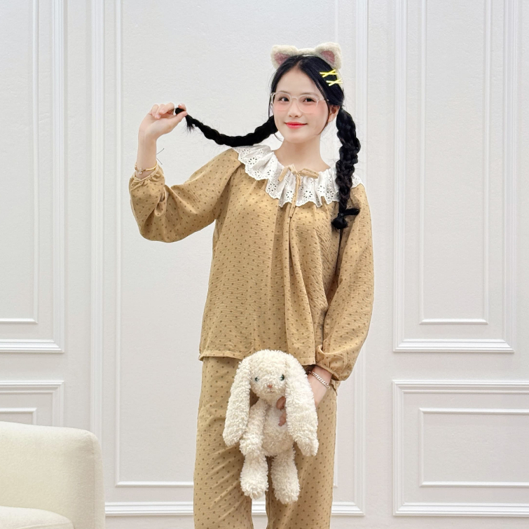 Nâu Chấm Bi