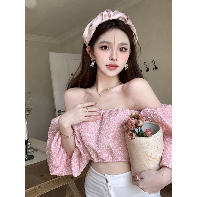Áo Nữ Hồng Gấm Trễ Vai Tay Phồng | Áo Croptop Nữ Tôn Dáng Phong Cách Hàn Quốc | Size S M L – Có Sẵn