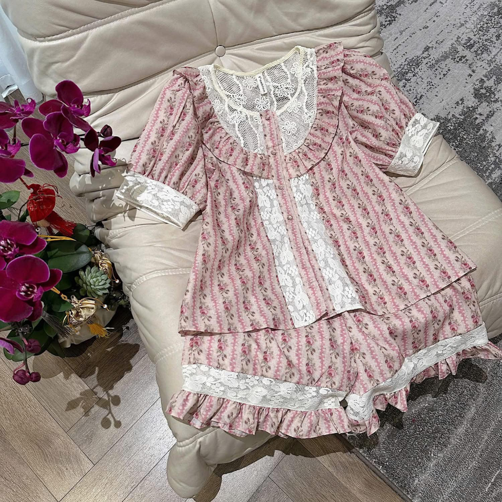 Set đồ ngủ nữ hoa nhí tay bồng cổ sen ren dễ thương, bộ pijama nữ mặc nhà chất lụa cotton mặc hè thoáng mát HCOM25155
