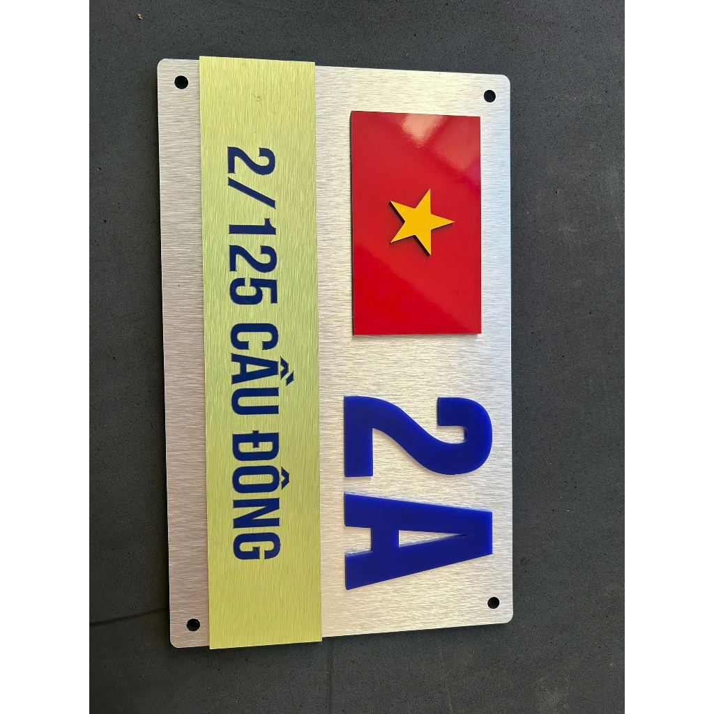 BIỂN SỐ NHÀ CỜ ĐỎ SAO VÀNG SANG TRỌNG