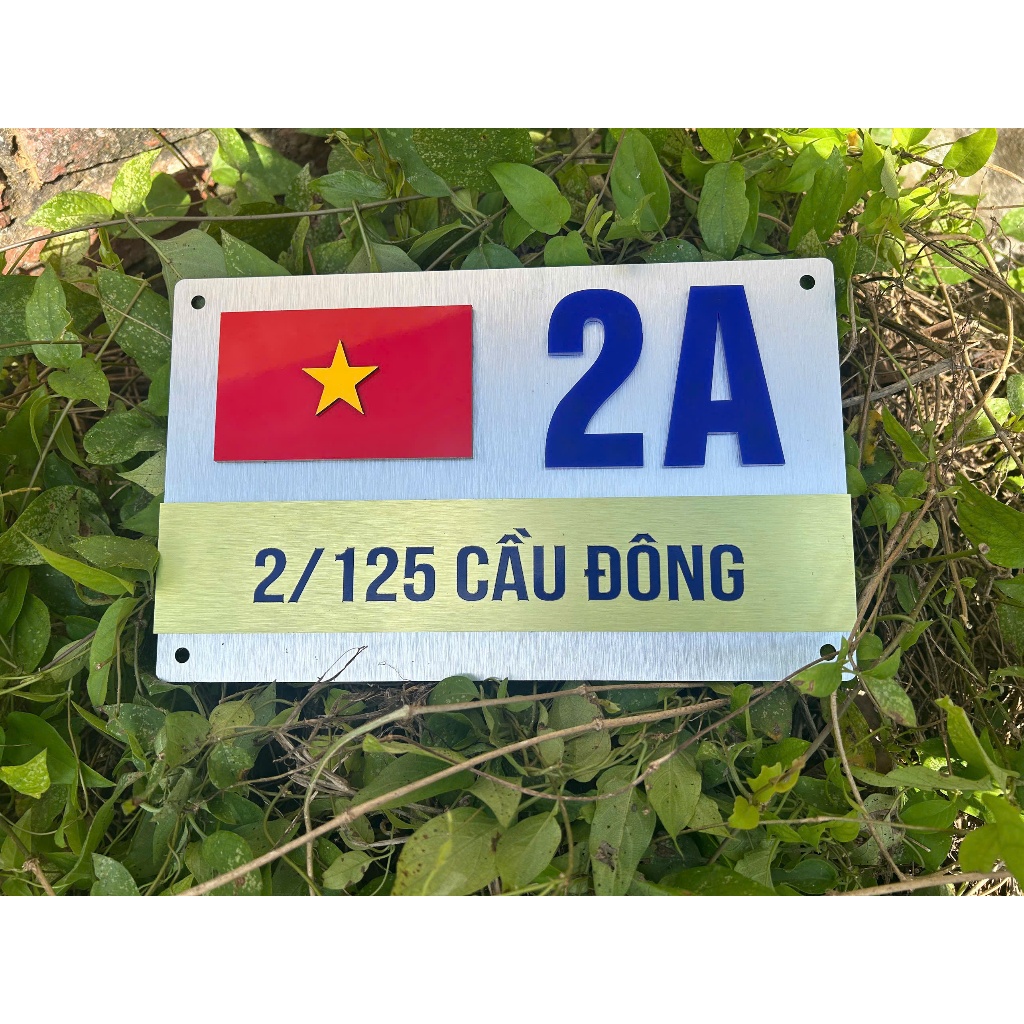 BIỂN SỐ NHÀ CỜ ĐỎ SAO VÀNG SANG TRỌNG