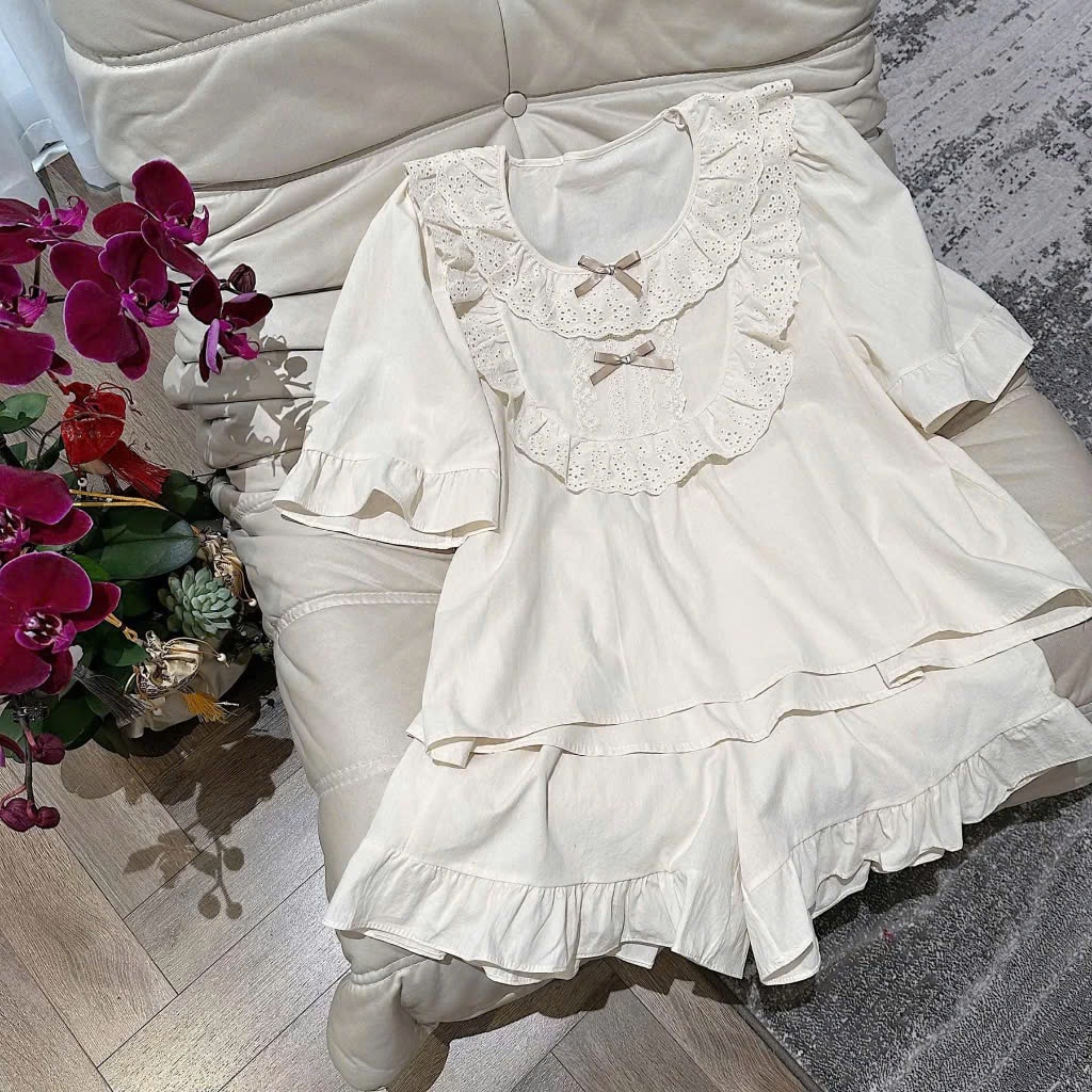 Set đồ ngủ nữ dáng suông cổ tròn viền ren họa tiết vintage xinh xắn, bộ pijama nữ mặc nhà nhẹ nhàng nữ tính HCOM25154
