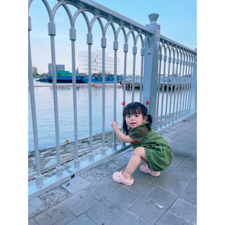 Set 02 kẹp lò xo hình TRÁI TIM lá cờ Tổ Quốc chào mừng ngày Lễ Quốc Khánh/ các dịp lễ lớn của Đất Nước