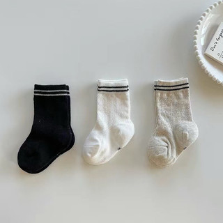 Set 3 đôi tất cao cổ chất cotton thoáng mát mềm mịn cho bé
