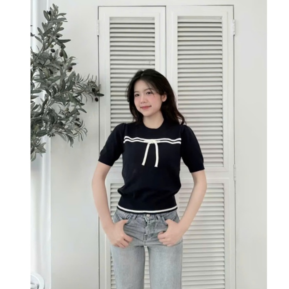Áo Thun Nữ Freesize Nơ Ngực Phối Kẻ Đen Trắng - Thiết Kế Cổ Tròn Trẻ Trung Chuẩn Style Hàn Quốc HT01