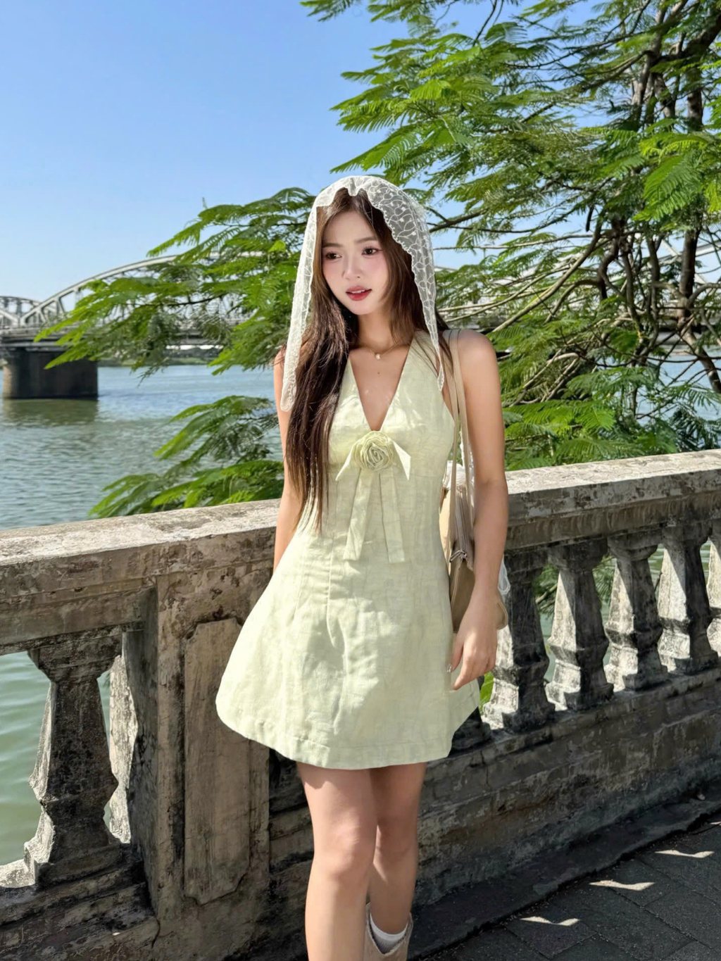 Ảnh Đầm Cổ V Dáng Chữ A Ngắn Hai Dây Bản To Đính Hoa - DERRA DRESS - GOÛT DE JUN 3