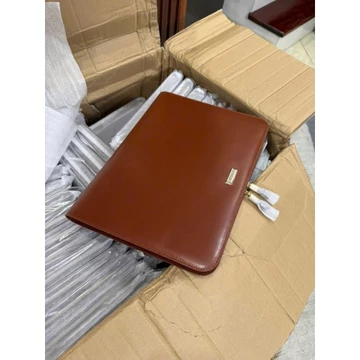 Women's Elegant Genuine Leather Clutch Wallet – Fits Laptop · T-1602