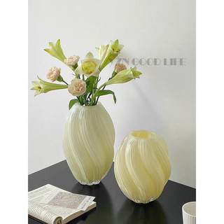 BÌNH HOA HIỆN ĐẠI KIỂU DÁNG XOẮN ĐỘC ĐÁO     CHẤT LIỆU THỦY TINH CAO CẤP, QUÀ TẶNG, CẮM HOA TRANG TRÍ NHÀ CỬA