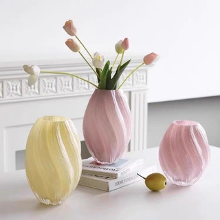 BÌNH HOA HIỆN ĐẠI KIỂU DÁNG XOẮN ĐỘC ĐÁO     CHẤT LIỆU THỦY TINH CAO CẤP, QUÀ TẶNG, CẮM HOA TRANG TRÍ NHÀ CỬA