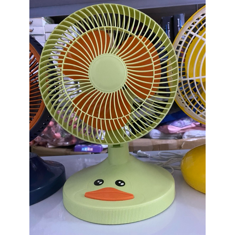 Quạt xoay 180 độ hình các con vật siêu cute