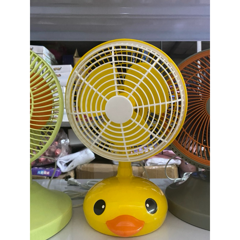 Quạt xoay 180 độ hình các con vật siêu cute
