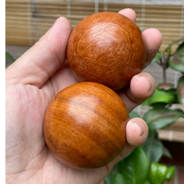COMBO 2 quả bi lăn tay Mát xa Gỗ hương  4cm và 5cm - giúp chống mỏi toàn diện