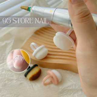 Chổi phủi bụi móng đeo tay - giúp vệ sinh bụi móng khi dùng mày mài