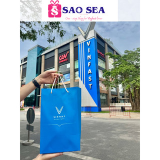 Túi giấy đựng quà Vinfast, sang trọng, dày chắc, màu xanh blue thương hiệu. Vinfast souvenir bag