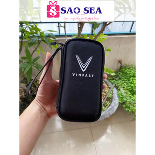 Túi đựng giấy tờ xe và phụ kiện Vinfast chống thấm nước, nhiều ngăn, có khóa kéo và dây đeo tay. Waterproof IT bag