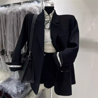 Áo khoác dạ blazer phong cách sang chảnh